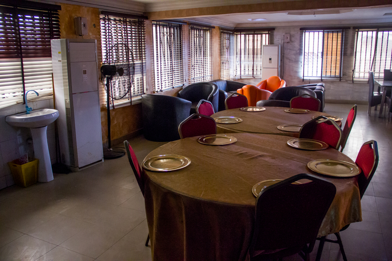 Food & Drinks, GlassHouse Suites, Kosofe