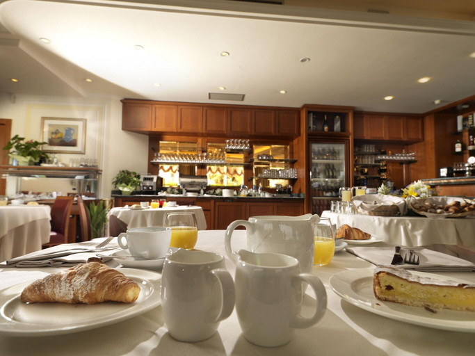 Food & Drinks 5, Hotel ARISTON, Padua