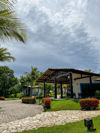 Exterior & Views 17