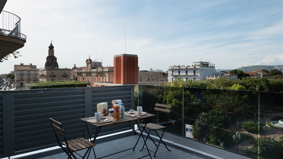 Others 5, Penthouse Rooms Marigliano - Eleganza sopra le nuvole, Napoli