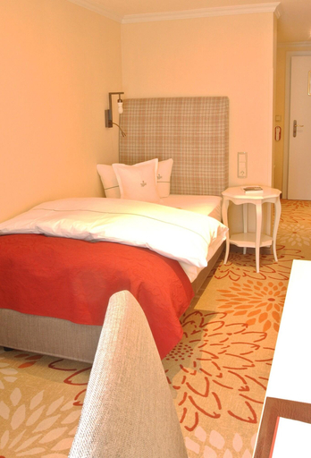 Bedroom 2, Lohmann's Romantik Hotel Gravenberg, Mettmann
