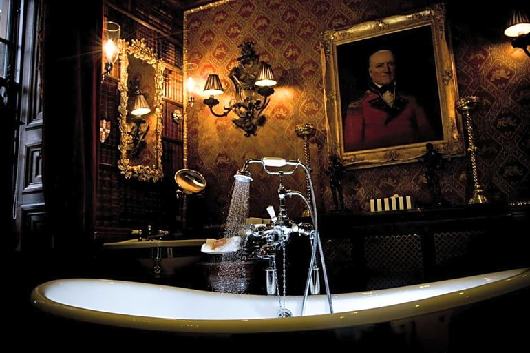 Bathroom 4, Witchery by the Castle, Edinburgh