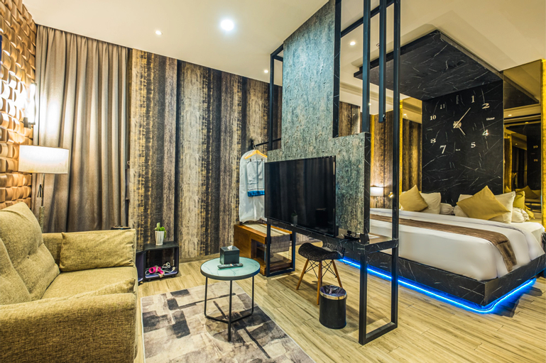 Bedroom 8