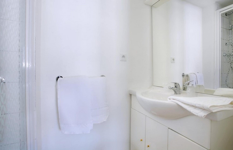 Bathroom 4, Couett' Hotel Rumilly, Haute-Savoie