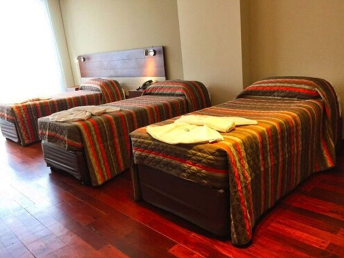 Bedroom 4, Plaza Hotel Paseo, Capital
