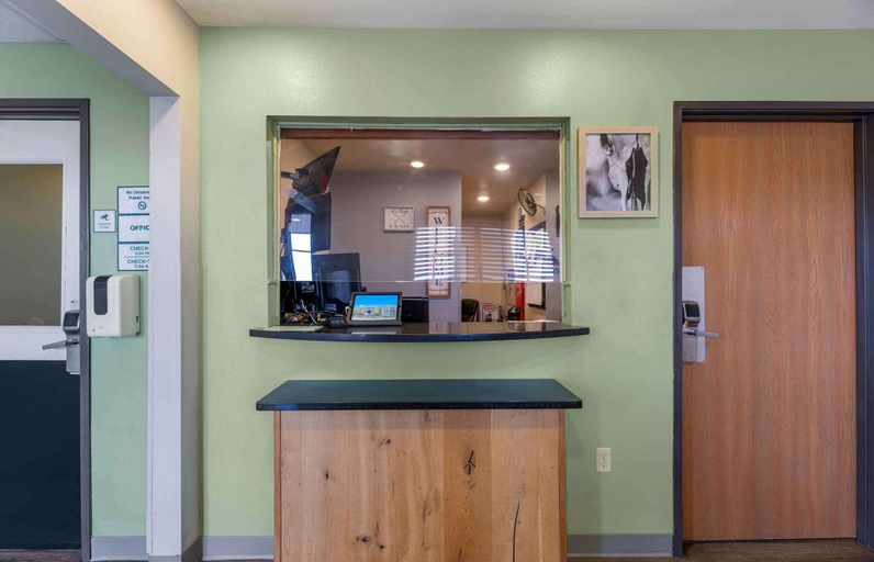Public Area 2, Extended Stay America Select Suites - Lubbock - West, Lubbock