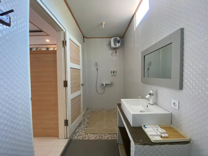 Bathroom 4