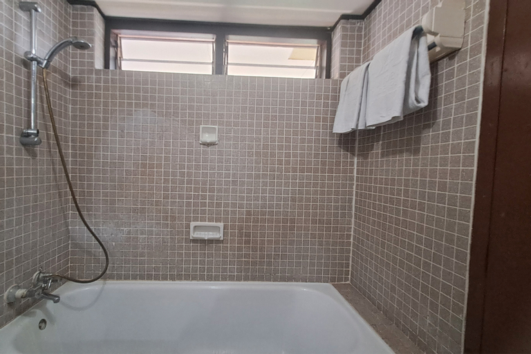 Bathroom 4