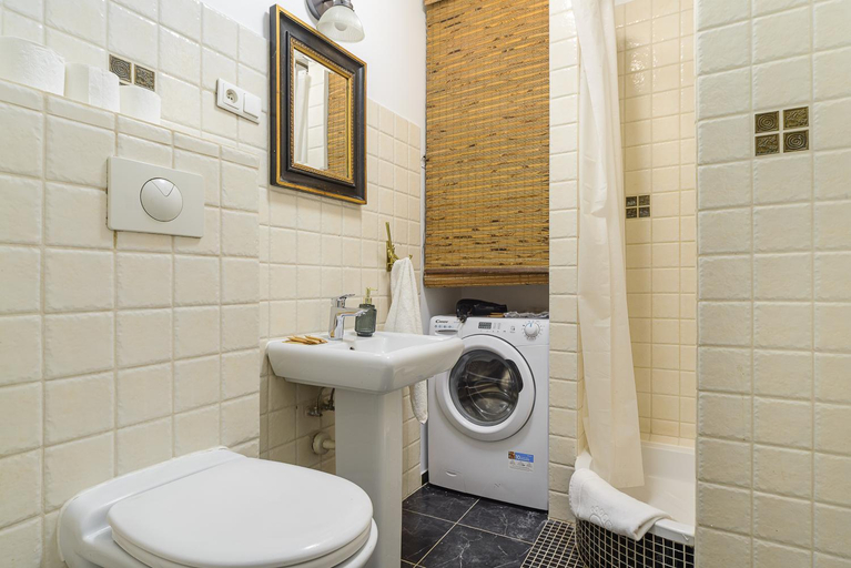 Bathroom 3, P&O Apartments Miodowa 3, Warsaw