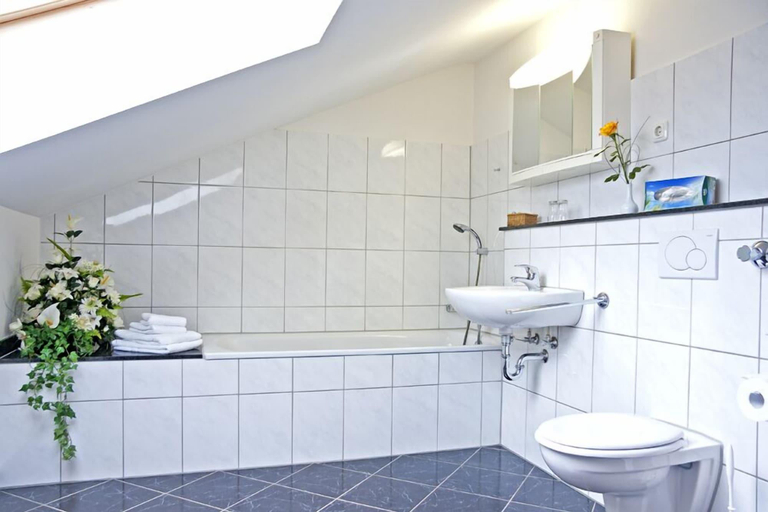 Bathroom 4, Rosenhof, Rhein-Erft-Kreis