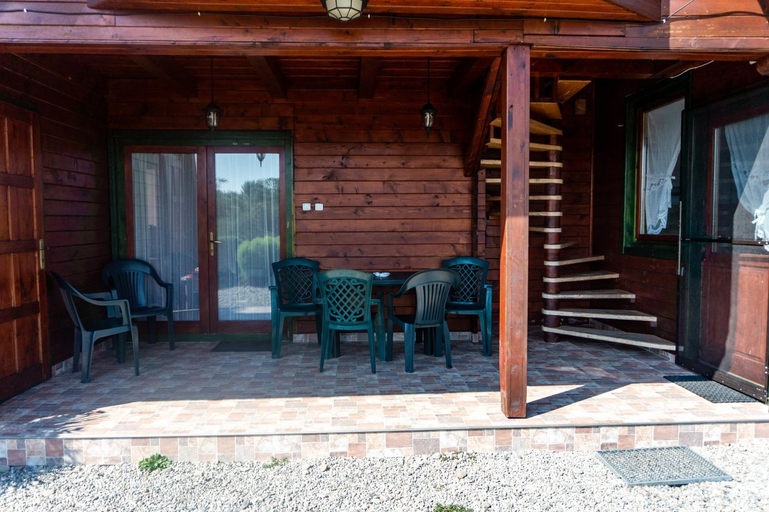 Others 2, Casa de vacanta ROUA DIMINETII, Beclean