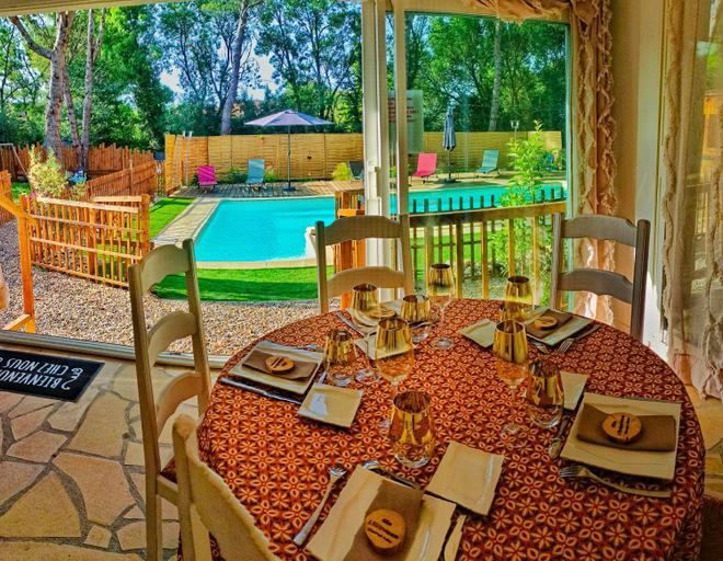Others 4, L'Entre Nous, piscine et jacuzzi prive, Aude