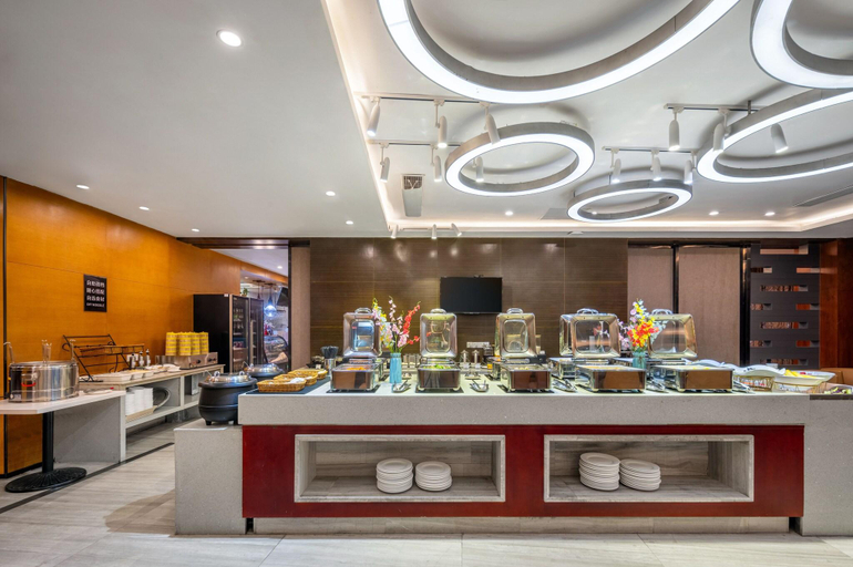 Food & Drinks 5, Ausotel Select Baiyun Int. Airport Terminal 2, Guangzhou