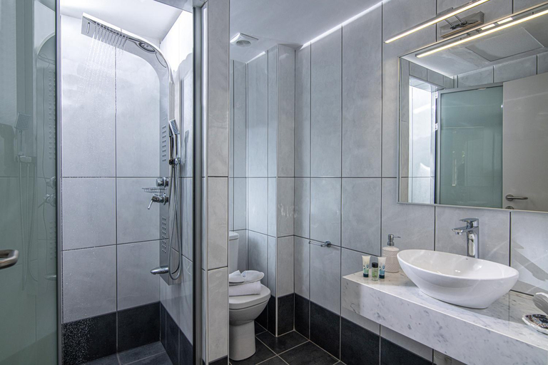Bathroom, Filia Luxury Suites, Crete