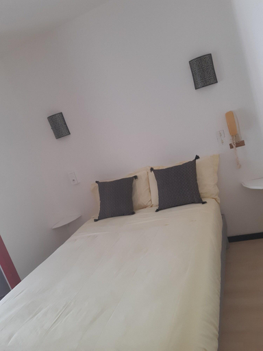 Bedroom 4, Hôtel Aunis-Saintonge, Charente-Maritime