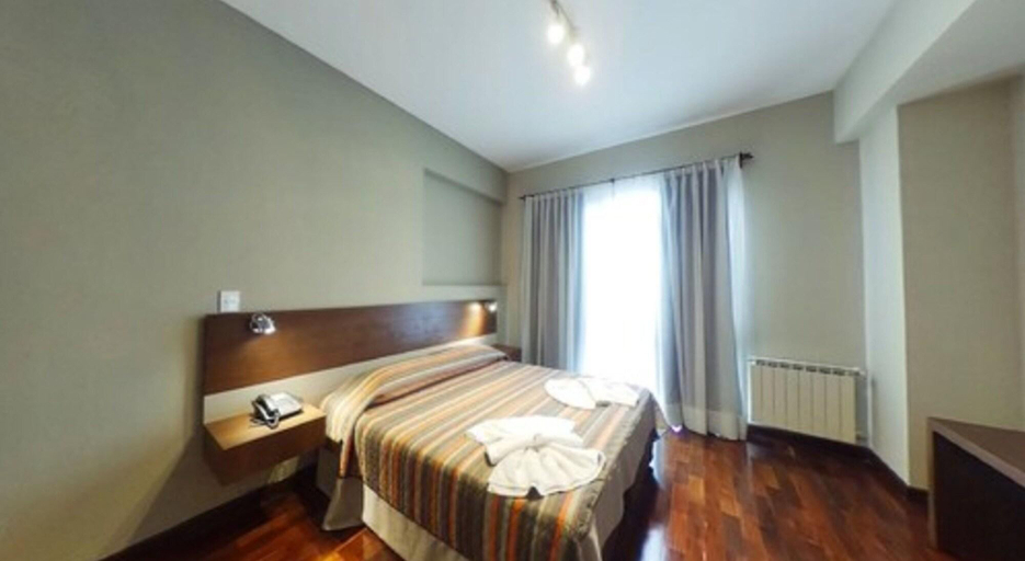 Bedroom 5, Plaza Hotel Paseo, Capital