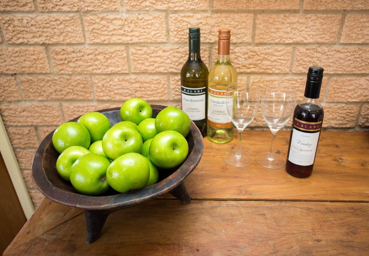 Food & Drinks 5, Golden Chain Aalana Motor Inn, Cowra