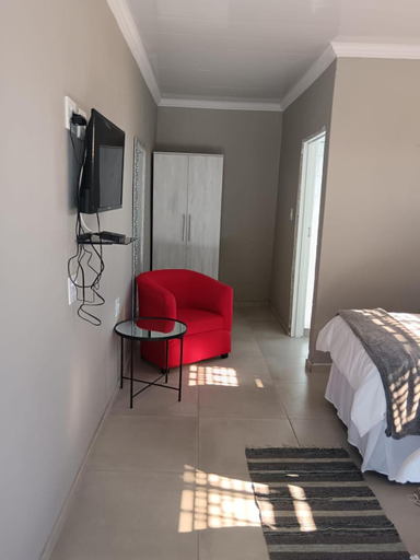 Others 2, The Space Guesthouse Mondlo, Zululand