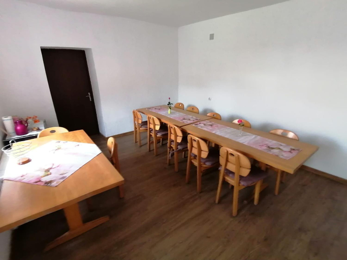 Others 4, Casa Bunicii, Sasca Montana