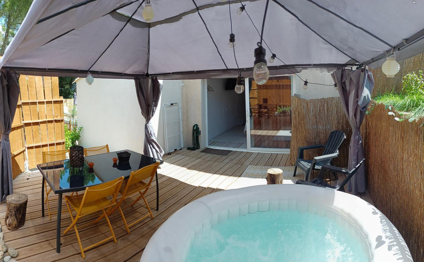 Others 2, L'Entre Nous, piscine et jacuzzi prive, Aude