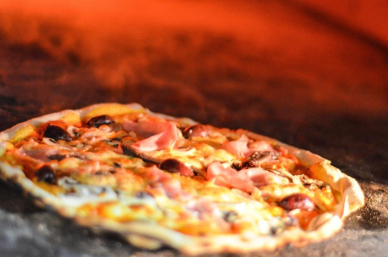 Food & Drinks, Beachfront On Trinity Apartments, Cairns