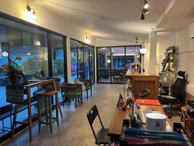 Food & Drinks 4, Phathai, Muang Chiang Mai