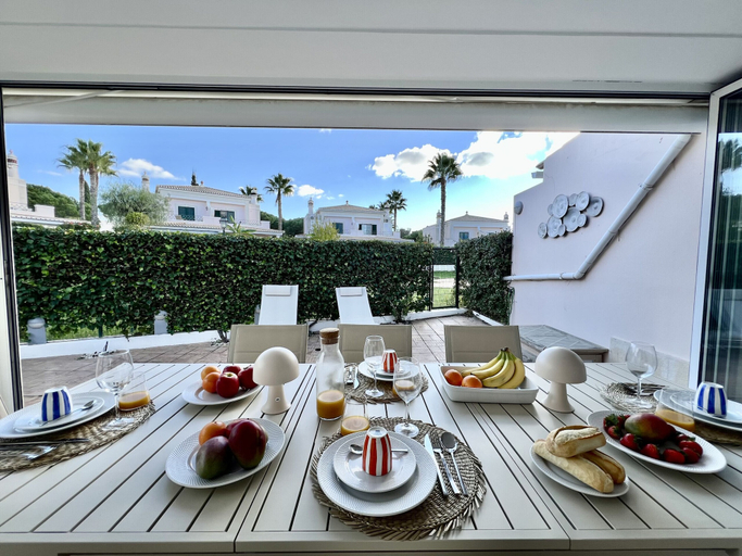 Food & Drinks 5, Vilamoura Deluxe Villa by Homing, Loulé