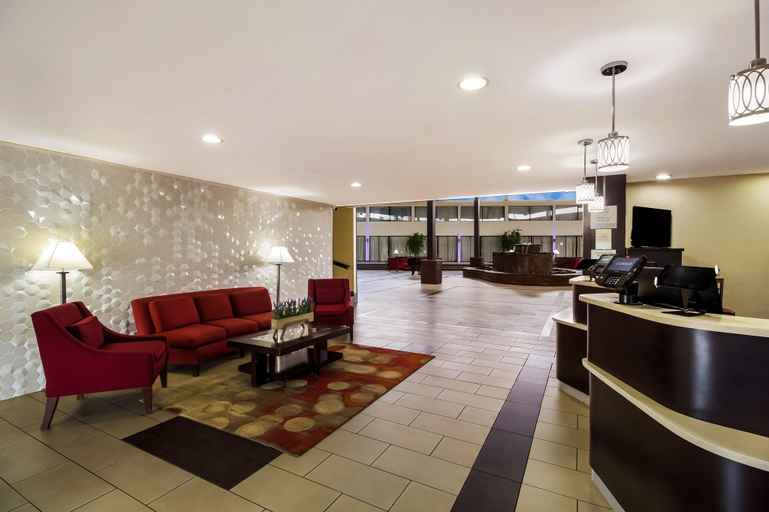 Public Area 3, Clarion Pointe Lake Jackson - Clute, Brazoria