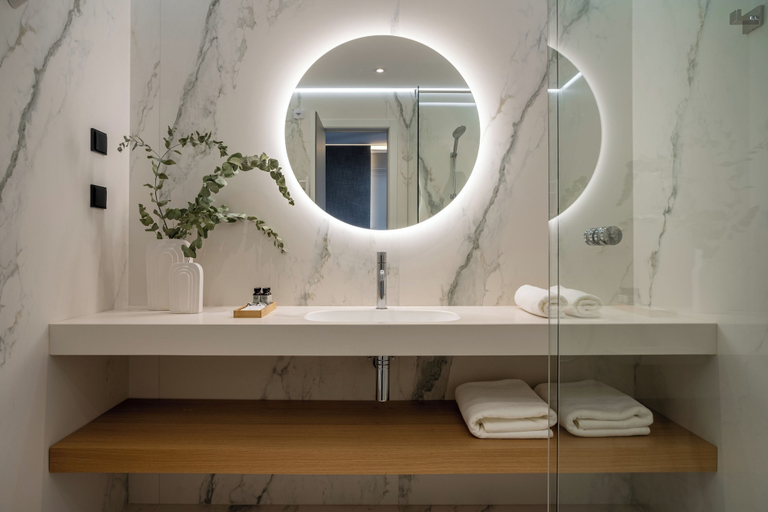Bathroom 5, Sentro Boutique Hotel, Stolichna