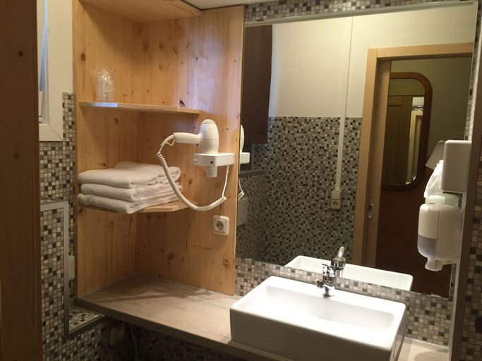 Bathroom 4, Hotel Schwedenhaus Wismar, Nordwestmecklenburg