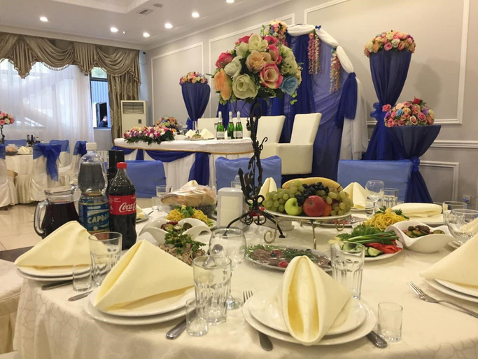 Food & Drinks 5, Renion Hotel Almaty, Almaty