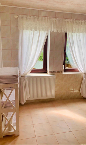 Bathroom, Cottage PolyaNitsa окремии котедж з каміном, Iaremchans'ka