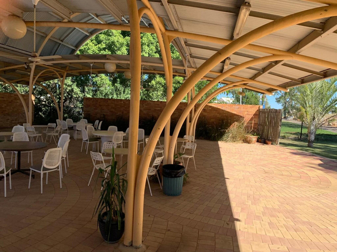 Food & Drinks 5, Jumbuck Motel, Longreach