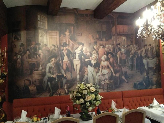 Food & Drinks