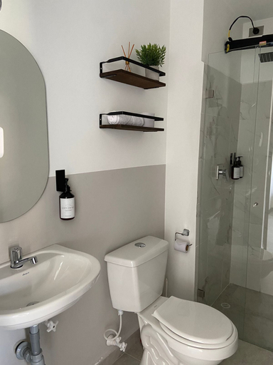 Bathroom 3, APARTAMENTOS VIRGINIA 34, Medellín