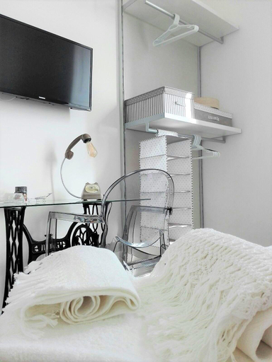 Bedroom 3, Déjà Vu, Crotone