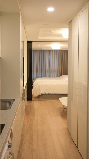 Bedroom 13