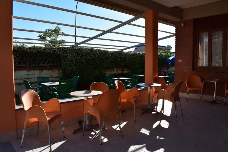 Hotel Sole, Massa Carrara