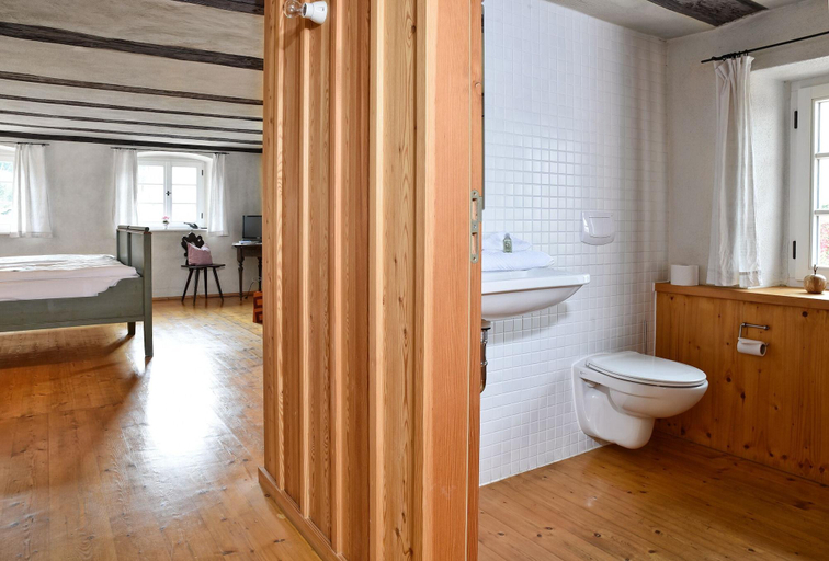 Bathroom 4, Gasthof Gentner, Weißenburg-Gunzenhausen