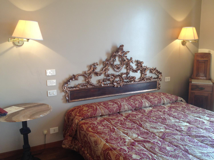 Bedroom 18