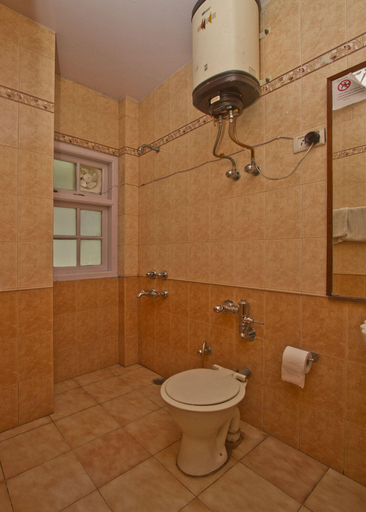 Bathroom 4, Treebo Trend The Alpine Heritage Residency, Shimla