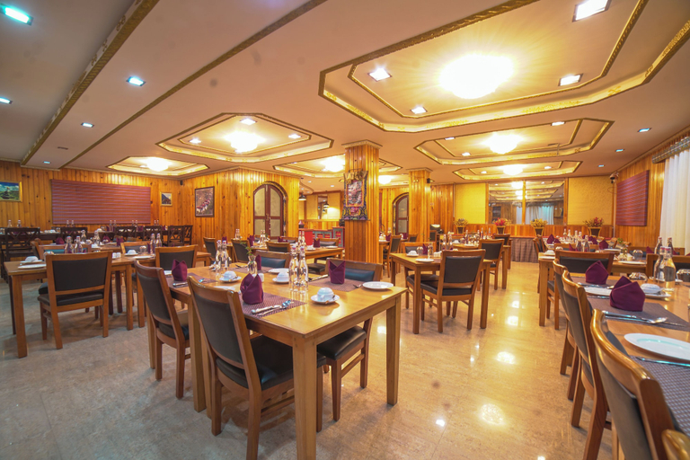 Food & Drinks 5, Treenz Lite Paro, Wangchang