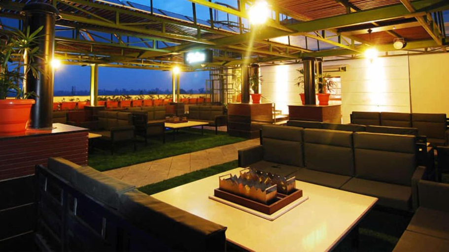 Food & Drinks, Hotel Onn, Ludhiana