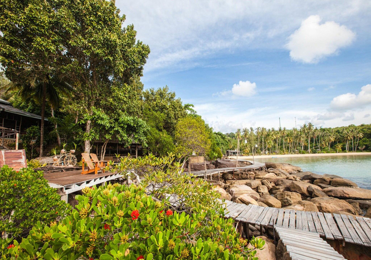 Public Area 3, A-Na-Lay Resort Koh Kood, K. Ko Kut