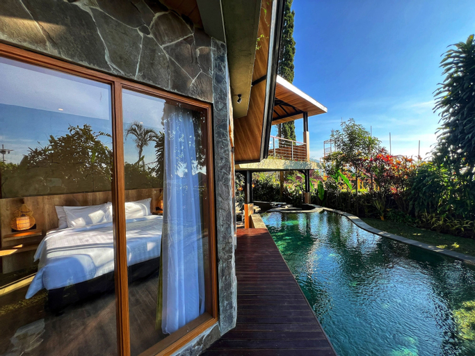 Villa 4-BR Klub Bunga No. 10 Batu Malang, Malang