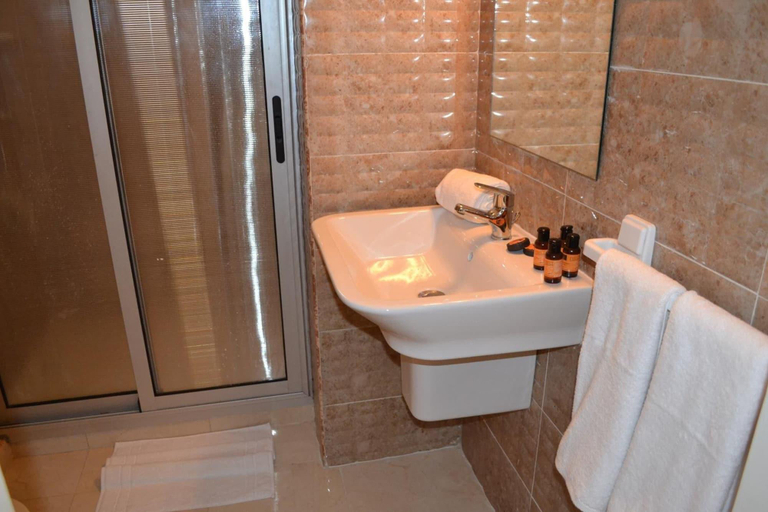 Bathroom 5, Hotel La Place, El Jadida