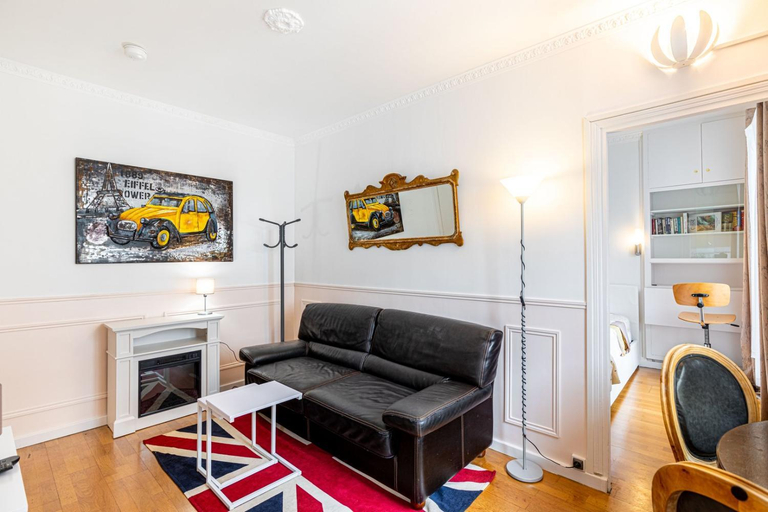 Others 2, GuestReady - Appartement baigne de lumiere au 7e., Paris
