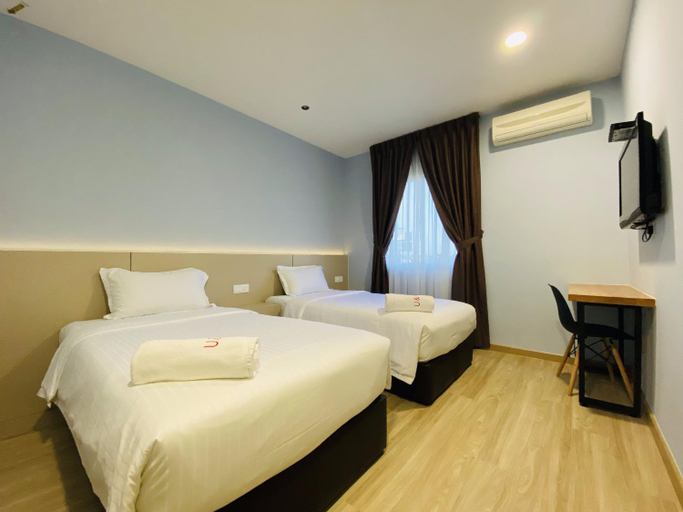Bedroom 5