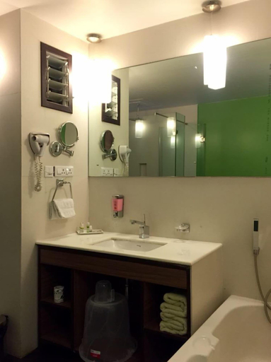 Bathroom 5, Nahar Retreat & Spa, The Nilgiris