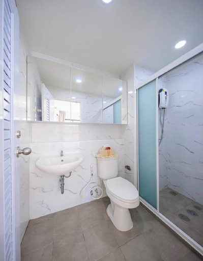 Bathroom 4, Raspberry Mansion, Bang Sao Thong